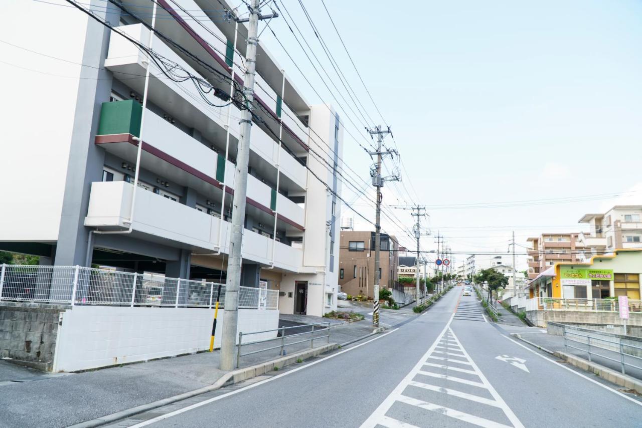 Mr. Kinjo In Matabee Aparthotel Okinawa Exterior photo