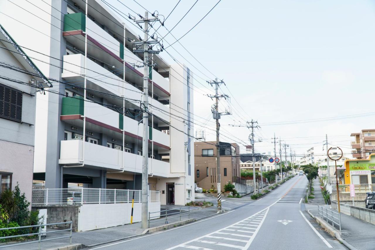 Mr. Kinjo In Matabee Aparthotel Okinawa Exterior photo
